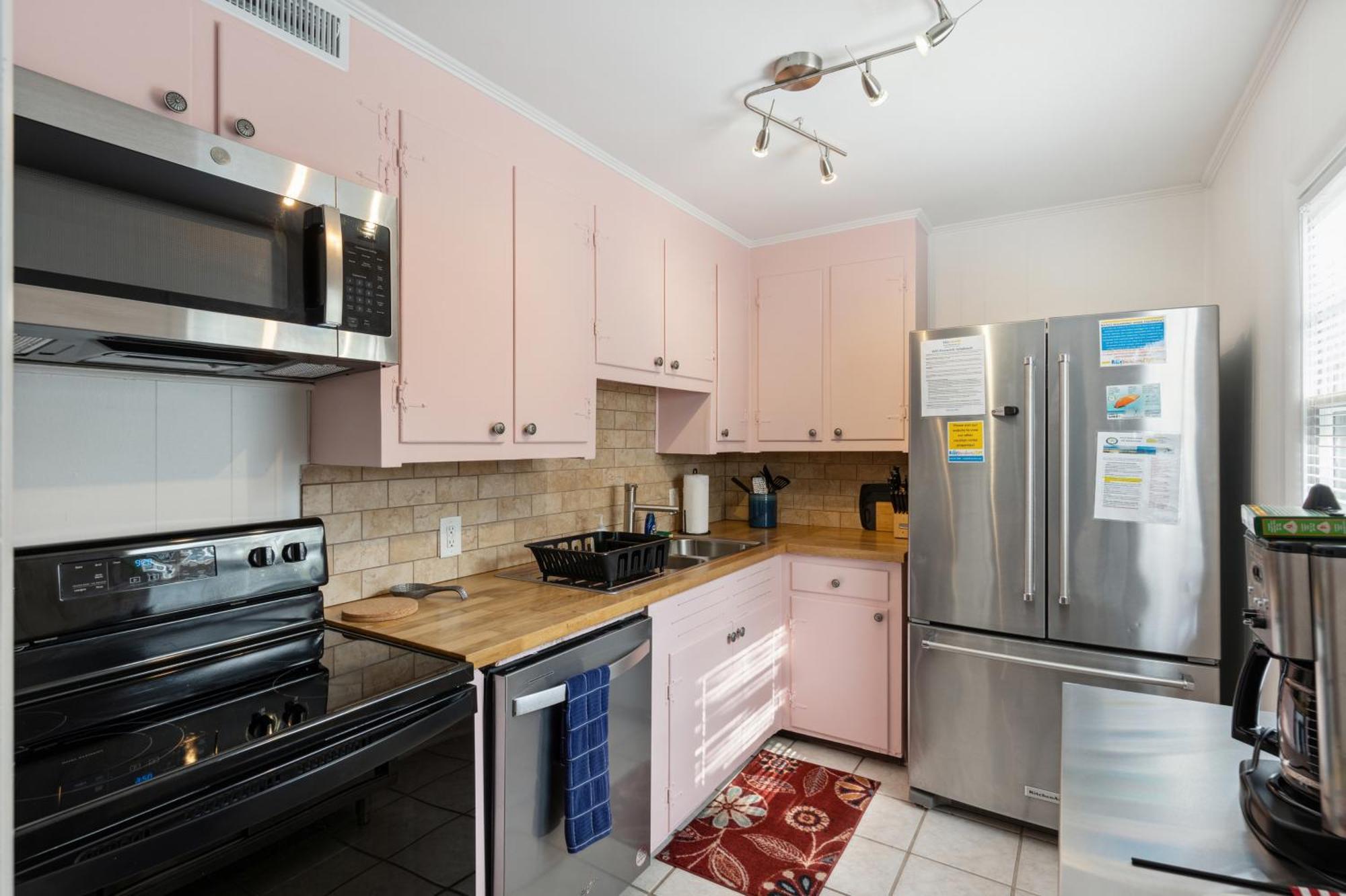 Appartamento Folly Vacation Great Location, Vintage And Fun 120 Unit A Folly Beach Esterno foto