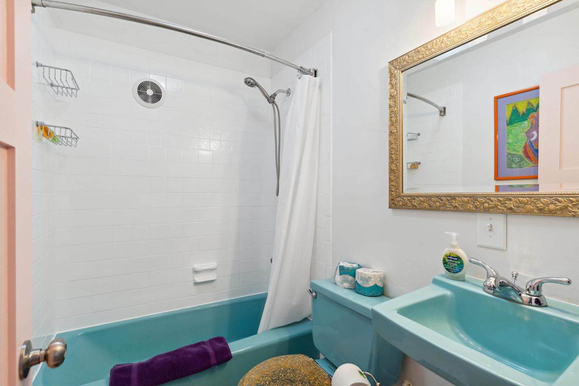 Appartamento Folly Vacation Great Location, Vintage And Fun 120 Unit A Folly Beach Esterno foto