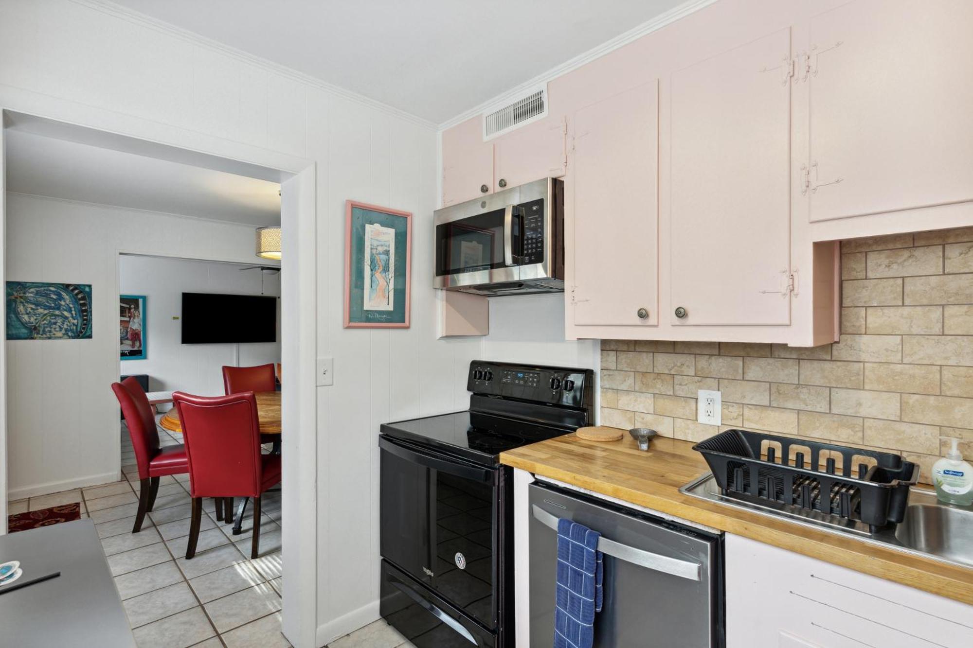 Appartamento Folly Vacation Great Location, Vintage And Fun 120 Unit A Folly Beach Esterno foto
