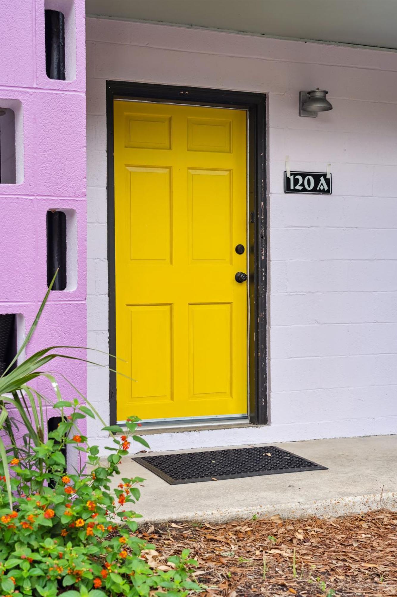 Appartamento Folly Vacation Great Location, Vintage And Fun 120 Unit A Folly Beach Esterno foto
