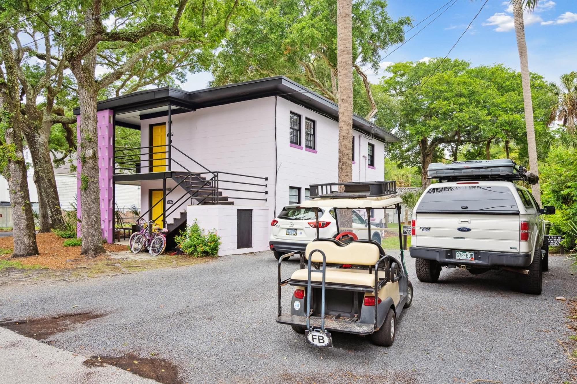 Appartamento Folly Vacation Great Location, Vintage And Fun 120 Unit A Folly Beach Esterno foto